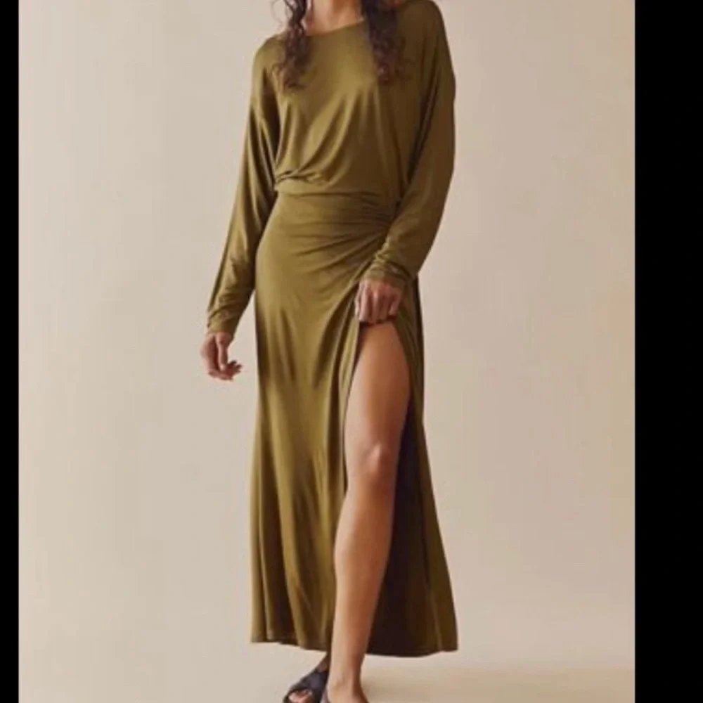 NEW FREE PEOPLE ALYSSA LONG SLEEVE WRAP DRESS OLIVE size small NWT - Picture 1 of 8